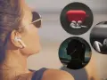 Kobieta z AirPods w uchu, obok okręgi z etui i słuchawkami.