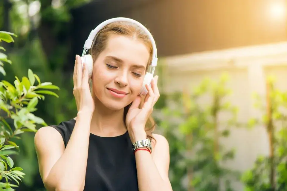 Co lepsze: Tidal czy Spotify? Porównanie jakości i doświadczeń użytkowników