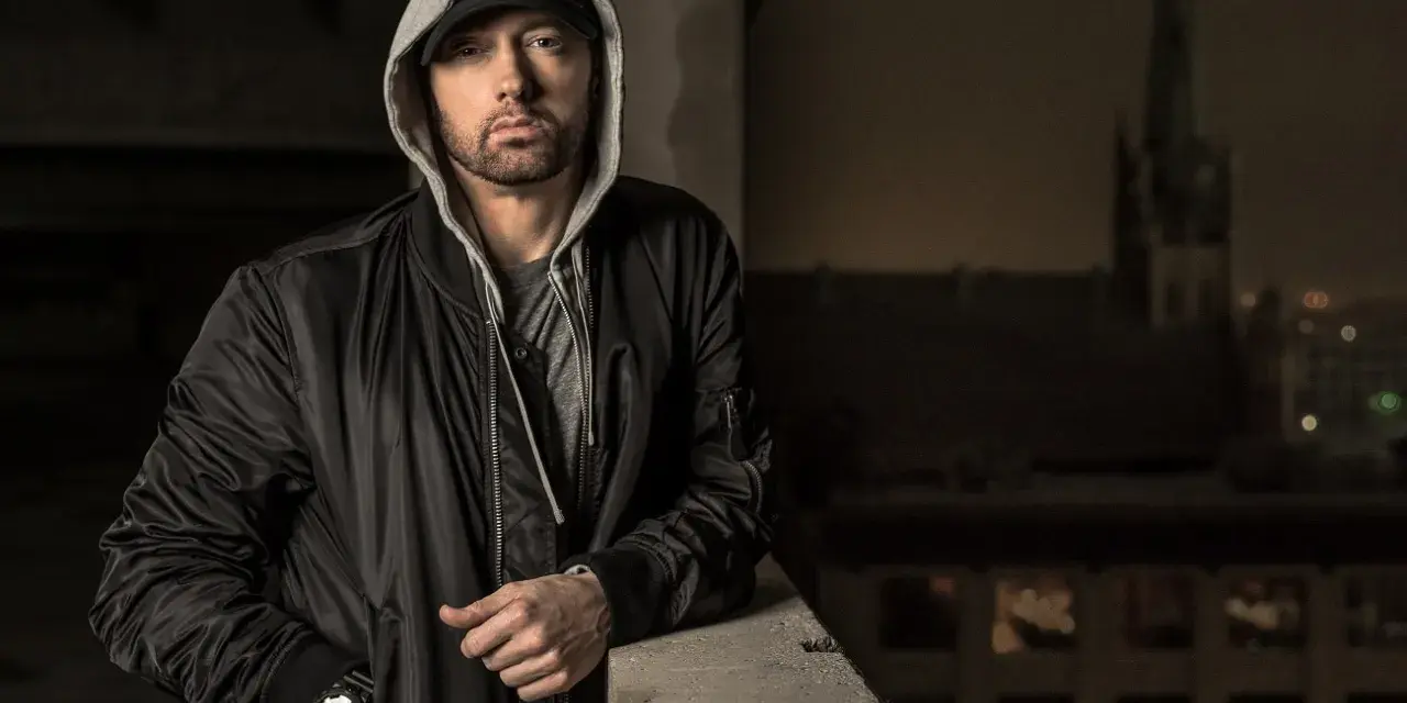 Skąd pochodzi Eminem? Zaskakujące fakty o jego korzeniach i rodzinie