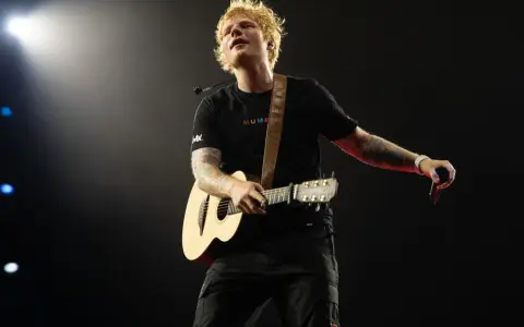 Ile Ed Sheeran bierze za koncert? Zaskakujące zarobki artysty