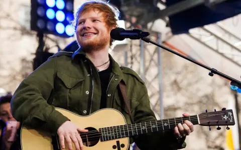 Na jakiej gitarze gra Ed Sheeran? Oto tajemnice jego wyborów
