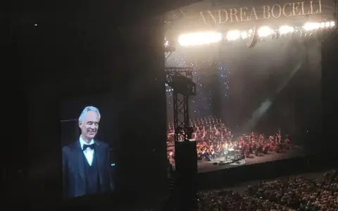 Gdzie odbył się koncert Bocellego w Warszawie? Oto szczegóły!