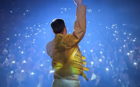 Ile trwa koncert Queen Symfonicznie? Poznaj szczegóły występu!