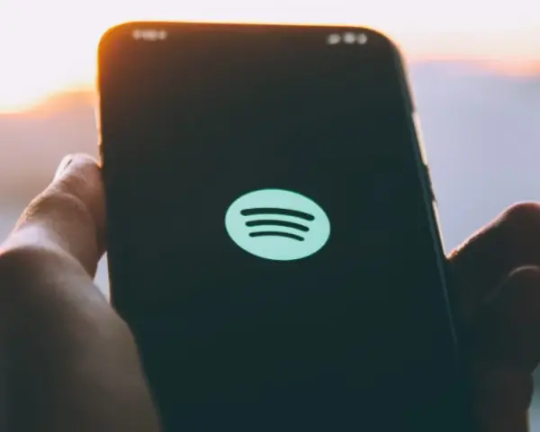 Spotify Premium ile urządzeń – poznaj ograniczenia i zasady użytkowania