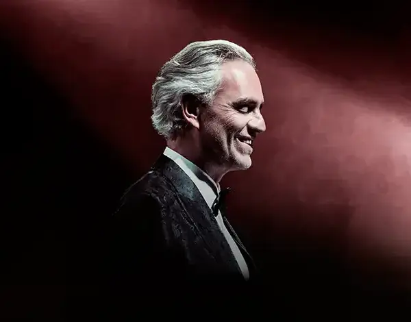 Ile trwa koncert Andrea Bocelli? Poznaj długość występu i przerwy