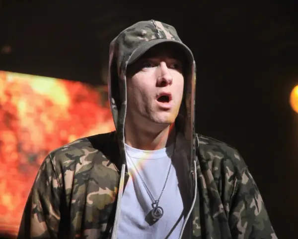 Ile Eminem ma piosenek? Zaskakujące liczby i nieznane utwory