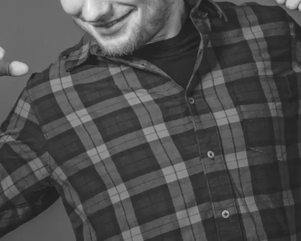 Z jakiego kraju pochodzi Ed Sheeran? Odkryj jego niezwykłe korzenie