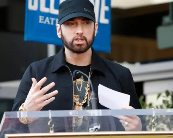 Kiedy ma urodziny Eminem? Odkryj ciekawostki o jego dacie urodzin