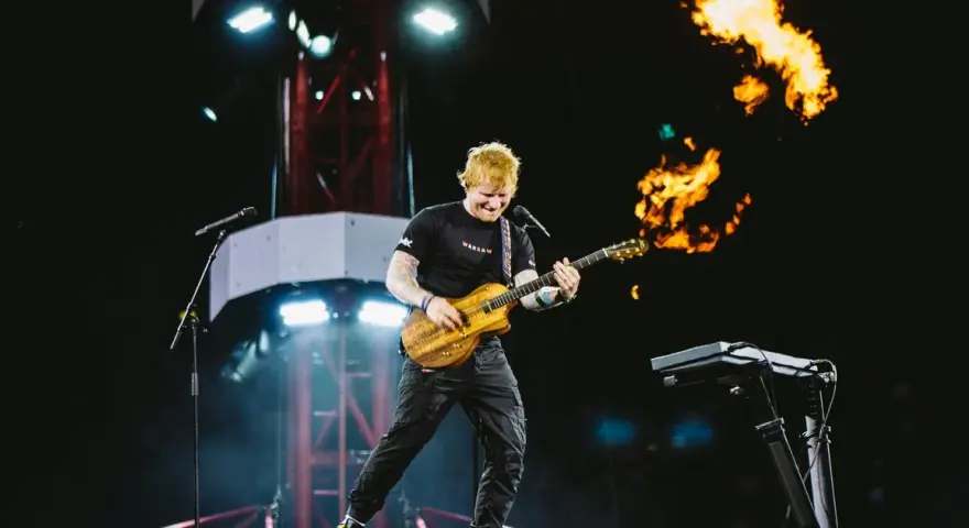 Kiedy Ed Sheeran ma urodziny? Odkryj datę i ciekawostki!