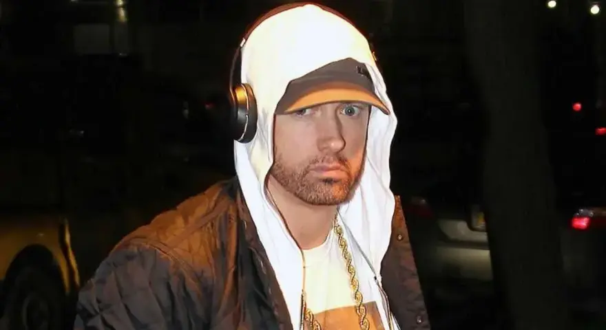 Ile ma lat Eminem? Zaskakujące fakty o jego życiu i karierze