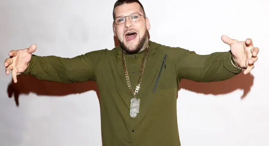 Ile kosztuje koncert Popka? Sprawdź aktualne ceny i czynniki wpływające na koszty