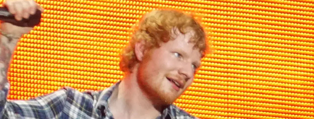 Zdjęcie Ed Sheeran kto to? Odkryj jego życie, karierę i osiągnięcia