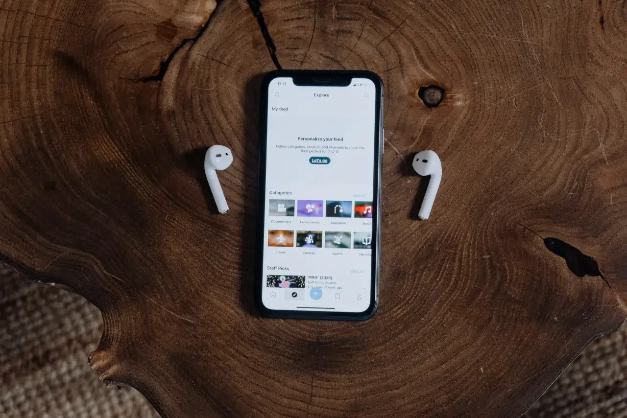 Zdjęcie Jak połączyć AirPods z innym telefonem i uniknąć problemów z łącznością